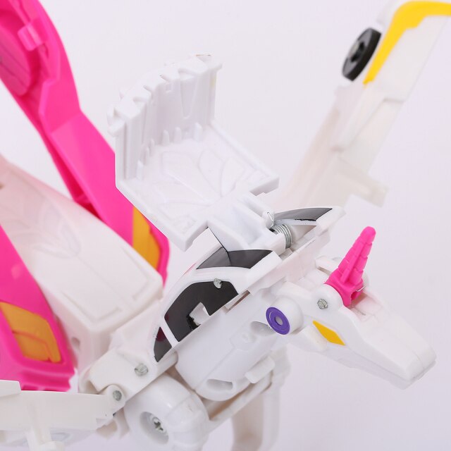 New 2 In 1 Instant Deformation Unicorn Cars
