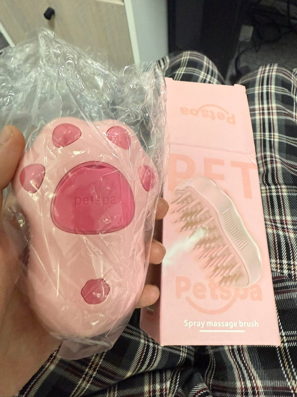 Paw Shaped Rechargeable Pet Hair Spray Brush