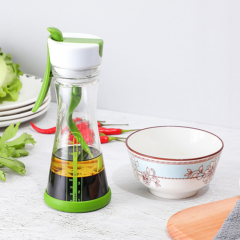 Manual Rotating Salad Dressing Stirring Cup