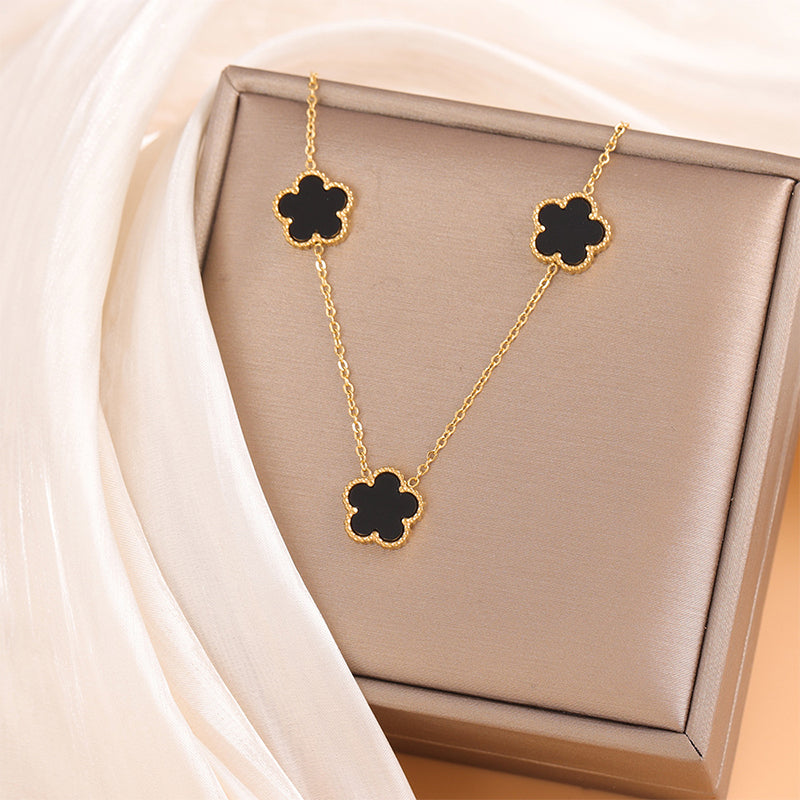 Four-leaf Clover Chain - Black/White