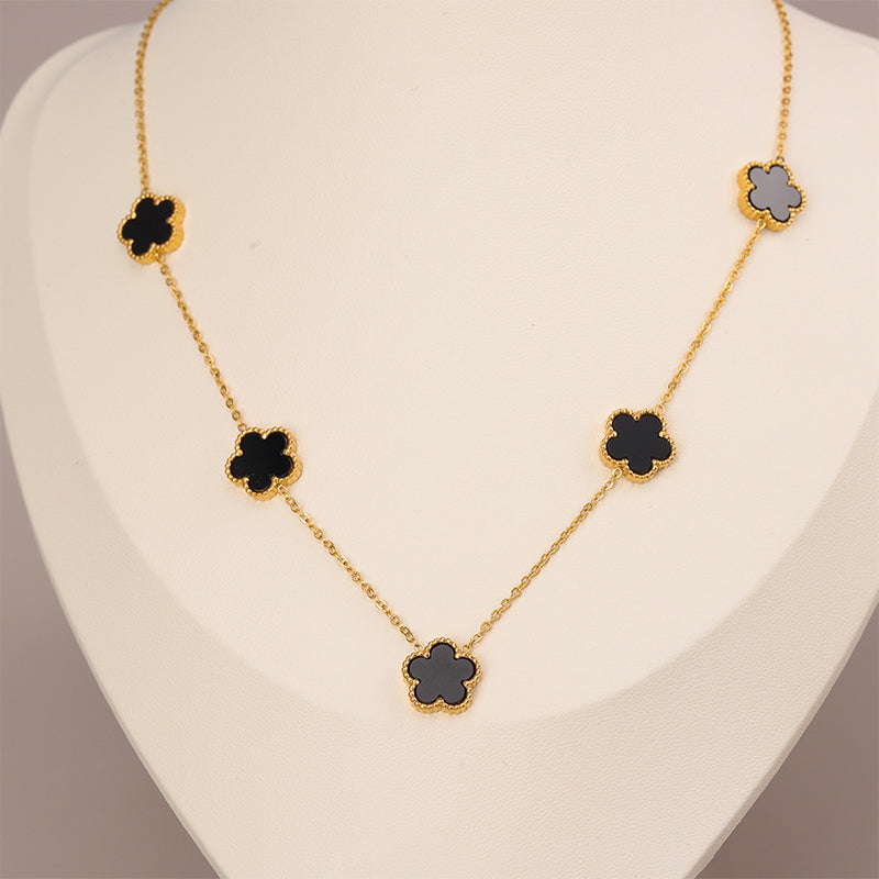 Four-leaf Clover Chain - Black/White